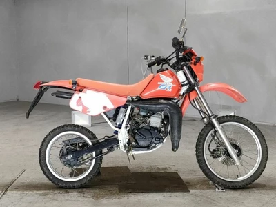 Эндуро-мотоцикл Honda CRM50 – легкий внедорожник на раме AD10